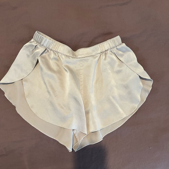 Lunya Washable Silk Tulip Back Set - Tan - Picture 6 of 8